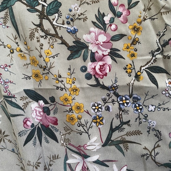 Silk Floral Top - Picture 3 of 3